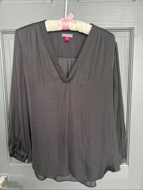 Vince Camuto Black V-Neck Long Sleeve Women's Top